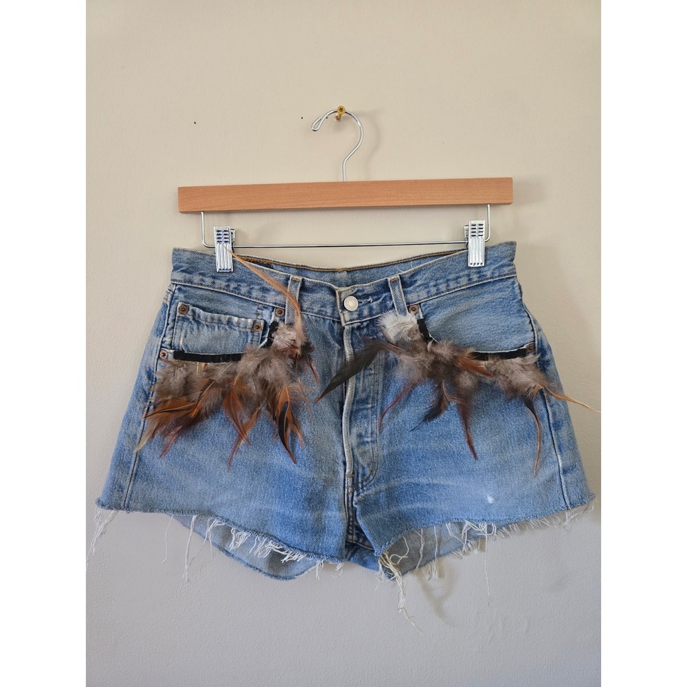 Levi's 501 Cut-Off Denim Shorts – Vintage – Feather Detail – W32 L